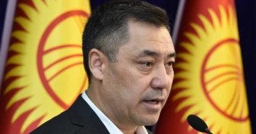 Kyrgyzstan holds early parliamentary vote amid arrests and media pressure