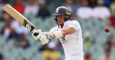 Australia three wickets away from retaining Ashes