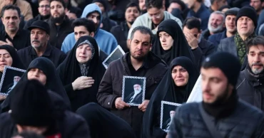 US will ‘rain missiles’, ‘death and destruction’ on Iran, Trump aides say