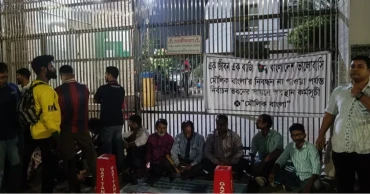 3 parties stage demonstrations in front of EC demanding registration