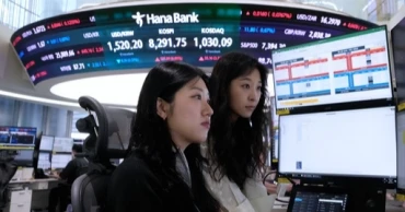 Asian shares rally, oil prices ease on hopes of Iran war settlement