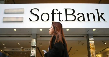 Japanese tech giant SoftBank records its first profit in 4yrs