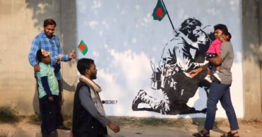 Subodh returns in a new graffiti by elusive artist HOBEKI?