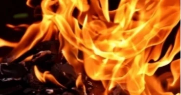 Fire breaks out at Chawkbazar market