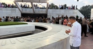 Tarique visits graves of Zia, Khaleda after presidential election