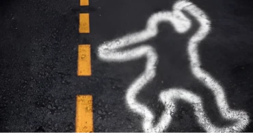 Woman killed as truck hits her at Jatrabari