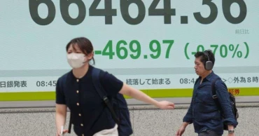 Asian shares mostly fall as renewed fighting hits US-Iran ceasefire hopes