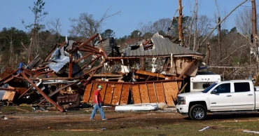 39 dead as tornadoes, wildfires, dust storms devastate US
