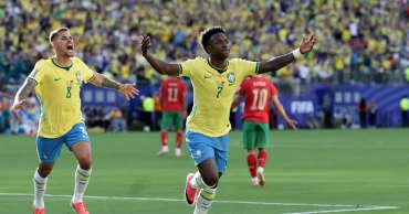 Vinícius rescues Brazil as Morocco hold five-time champions in World Cup opener