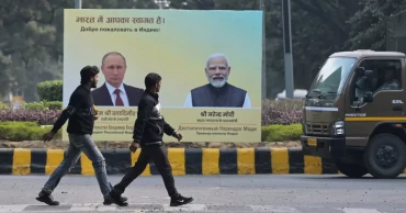 Putin in New Delhi to bolster ties