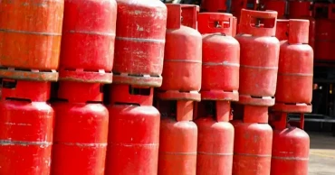 Price of 12-kg LPG cylinder goes down by Tk 28