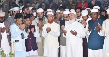 Jamaat Ameer visits grave of Hadi, offers prayers