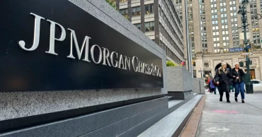 JPMorgan's Q4 net income jumps 50% to more than $14b