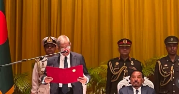 Mirza Fakhrul takes oath as 23rd President
