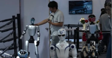 Chinese humanoid robot maker Unitree surges 629% in market debut