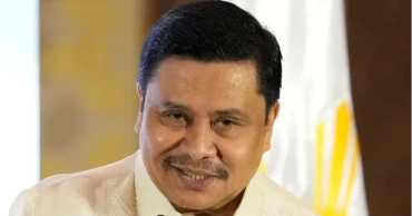 Philippine Senator to Surrender After Plunder Charge