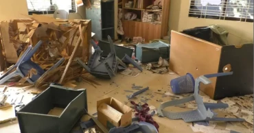 Kushtia Prothom Alo office comes under attack