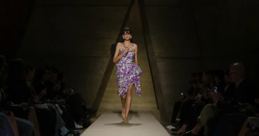 Chloé blooms in Paris with vintage-inspired floral elegance