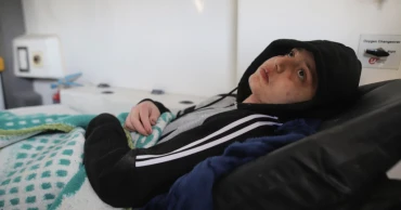 Sick, wounded children cross from Gaza to Egypt after months