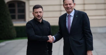 Russian attack on Odesa kills 8 as US engages Kremlin envoy on peace talks