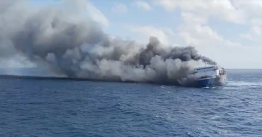 5 dead, dozens missing in Indonesia ferry fire
