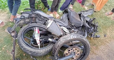 2 college students die in Meherpur road accident