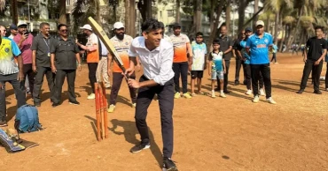 Rishi Sunak visits Mumbai, plays tennis ball cricket