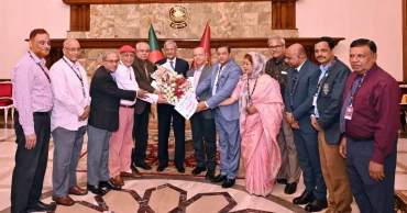 Media must play responsible role in protecting democracy: President