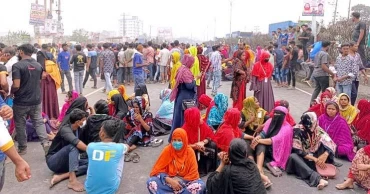 RMG workers block Dhaka-Narayanganj road over layoffs