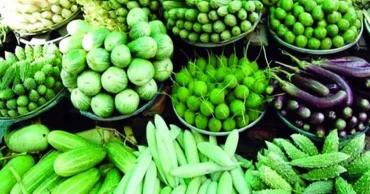 Vegetable prices remain high, most selling above Tk 100 per kg