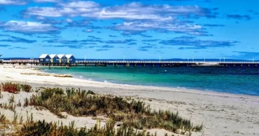 Teen swims 4km to save mother, siblings