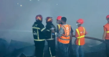 Massive fire at Kalshi slum brought under control after two-hour effort; no casualties reported so far