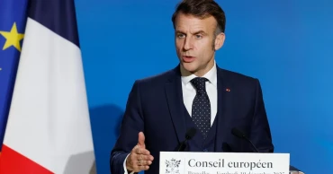 France plans new aircraft carrier amid boost in defense spending