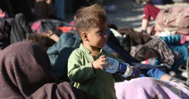 11,855 Afghan refugees return home in single day