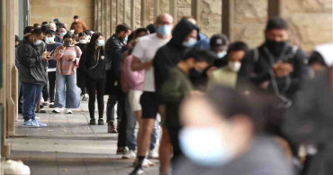 Record COVID case numbers reported in 2 Australia states