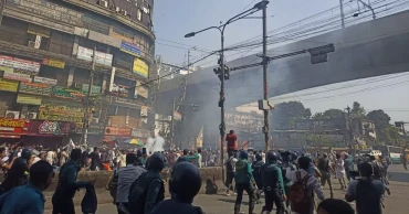 Baitul Mukarram turns into a battlefield as police confront Hizb ut-Tahrir men