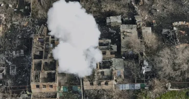 France’s defense minister goes to Ukraine to boost support