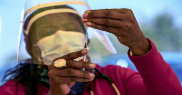 ‘This IS INSANE’: Africa desperately short of COVID vaccine