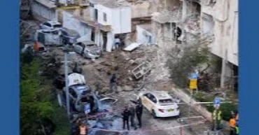 Iran continues strikes on Israel, Gulf states as Trump claims talks to end war