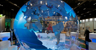 UN climate talks in limbo as rifts among countries remain