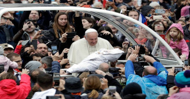 Pope demands tech companies prevent kids from viewing porn