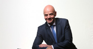 FIFA president promises 6 mln USD for soccer infrastructure in Angola