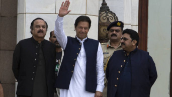 Prime minister says Pakistan will respond if India attacks