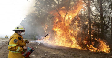 Aussie concert headlined by Queen raises 6 mln USD for bushfire-hit communities