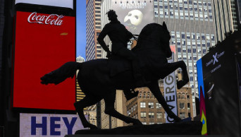 Artist Kehinde Wiley unveils bold sculpture in Times Square
