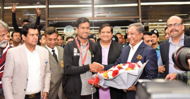 World Champions return home