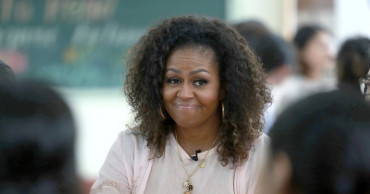 Michelle Obama promotes girls education in Vietnam school