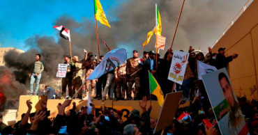 Protesters attack US Embassy in Baghdad after airstrikes