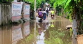 চাঁপাইনবাবগঞ্জে গ্রামীণ সড়ক বেহাল, দুর্ভোগে কয়েক গ্রামের মানুষ