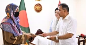 হাটহাজারীর দুর্ঘটনায় নিহত দুই সেনাসদস্যের পরিবারকে আর্থিক সহায়তা দিলেন প্রধানমন্ত্রী